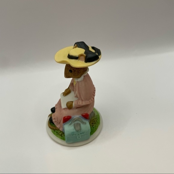 Franklin Mint Woodmouse Collection Amelia figurine - Picture 4 of 5